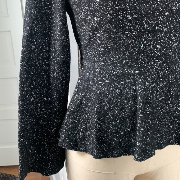 H&M EUC Peplum Top - Picture 3 of 4